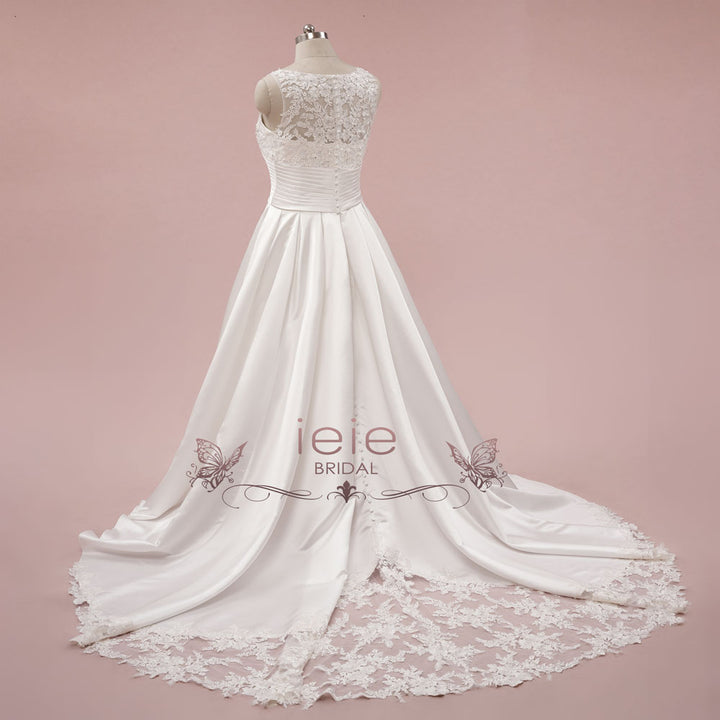 Lace Ball Gown Wedding Dress ith Lace Accented train