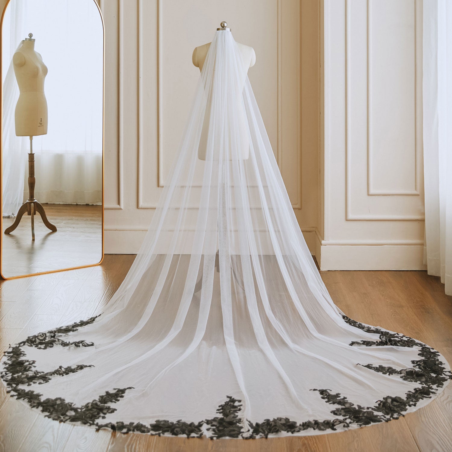 Long Soft Wedding Veil with Black Lace | VG3043 – ieie Bridal