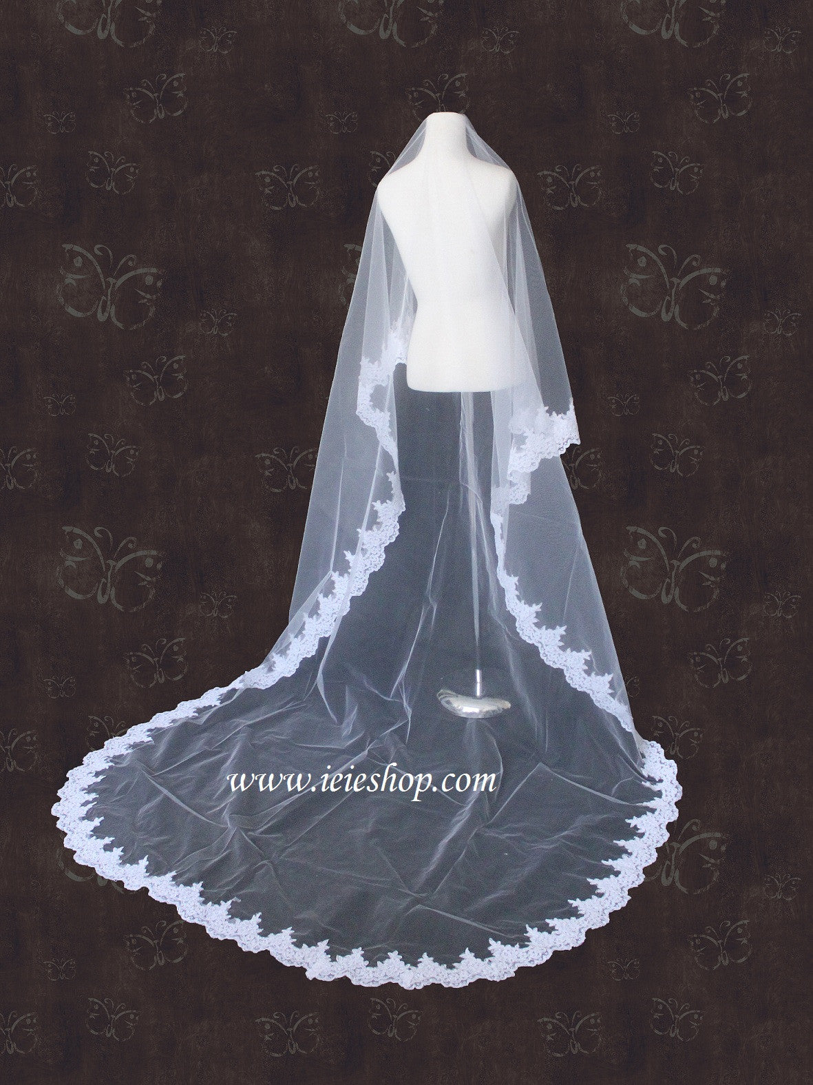 120'' cathedral veil, lace mantilla veil, Royal white veil, mantilla 2024 ivory veil, unique lace veil, 1 tier cathedral drape veil lace edge